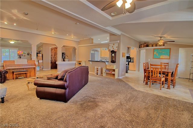 1725 Leonard Lane, Las Vegas, NV 89108