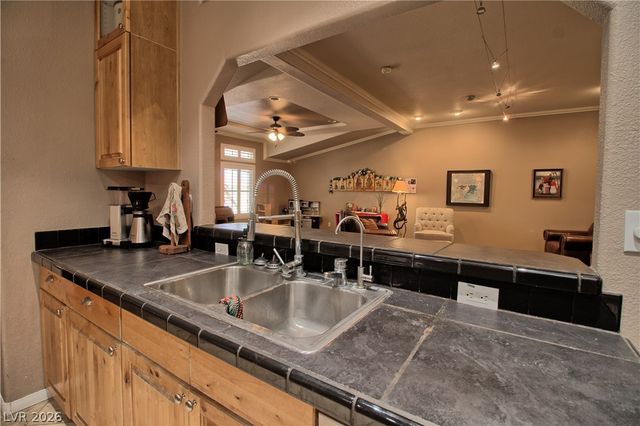 1725 Leonard Lane, Las Vegas, NV 89108