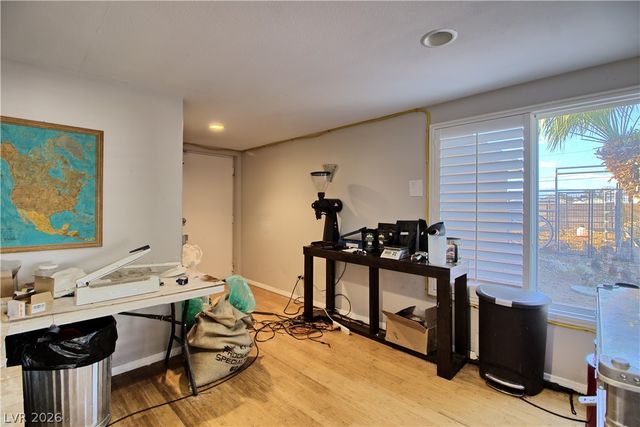 1725 Leonard Lane, Las Vegas, NV 89108