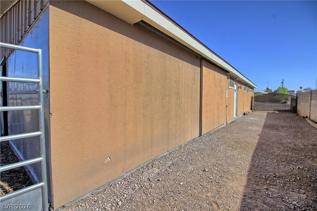 1725 Leonard Lane, Las Vegas, NV 89108