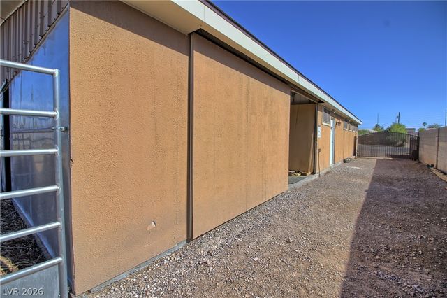 1725 Leonard Lane, Las Vegas, NV 89108