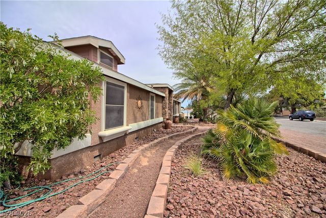 1725 Leonard Lane, Las Vegas, NV 89108