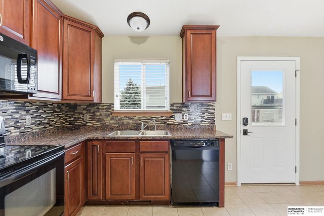 16111 Birch Avenue, Omaha, NE 68136