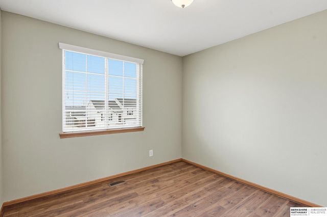 16111 Birch Avenue, Omaha, NE 68136