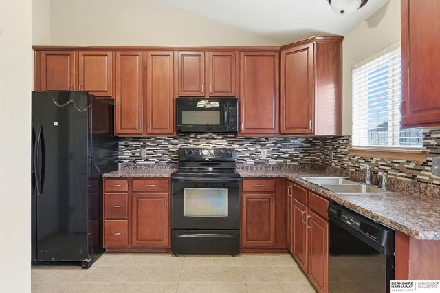 16111 Birch Avenue, Omaha, NE 68136