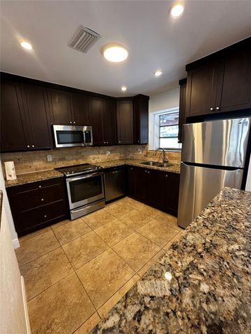 230 NE 21st Street, Boca Raton, FL 33431