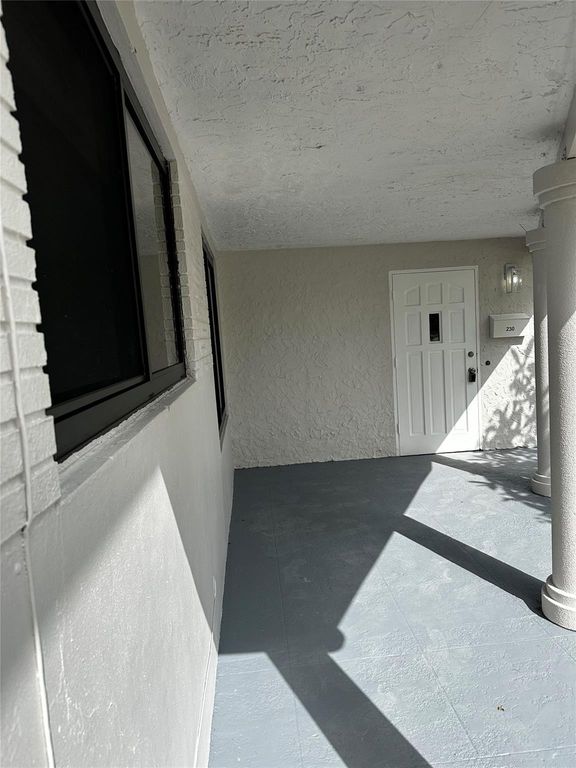 230 NE 21st Street, Boca Raton, FL 33431