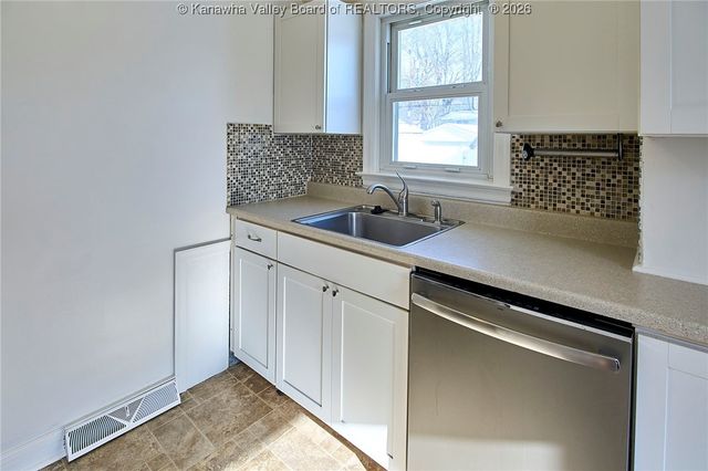 5212 Noyes Avenue, Charleston, WV 25304