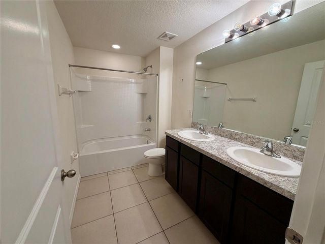 5513 ASHTON COVE COURT, Sarasota, FL 34233
