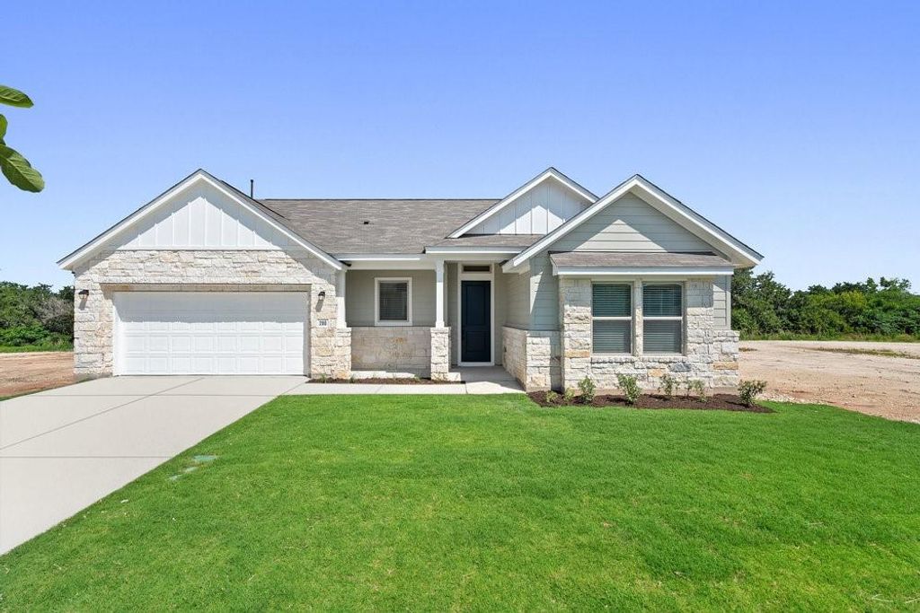280 Treadwell LN, Kyle, TX 78640