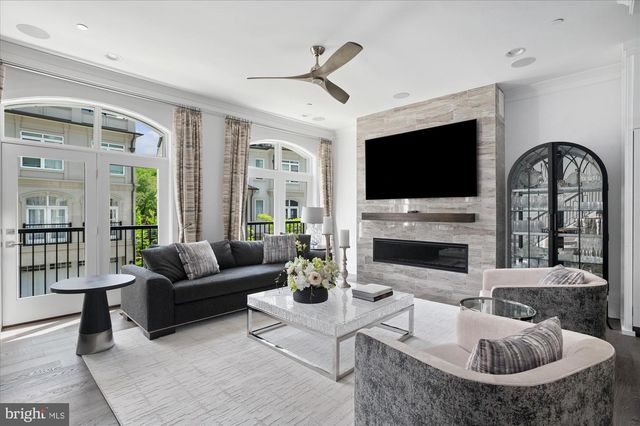 8165 RIVER RD, Bethesda, MD 20817