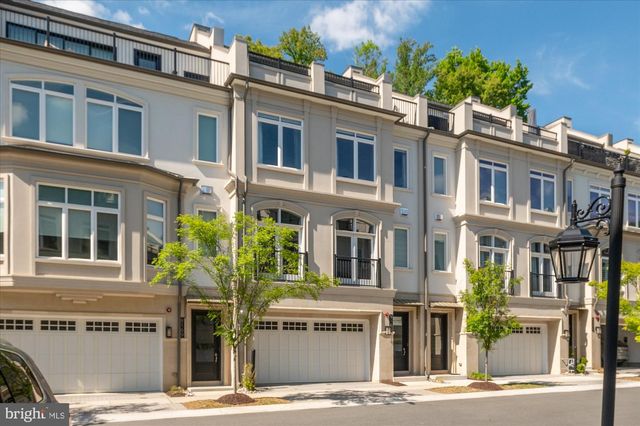 8165 RIVER RD, Bethesda, MD 20817