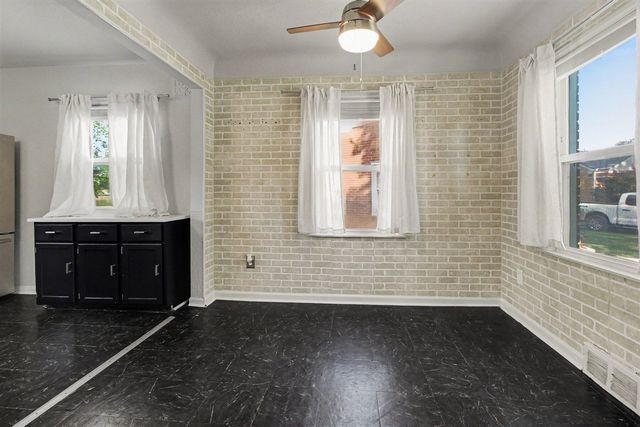 6310 Buckingham Avenue, Allen Park, MI 48101