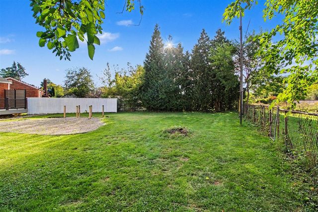 6310 Buckingham Avenue, Allen Park, MI 48101