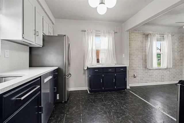 6310 Buckingham Avenue, Allen Park, MI 48101