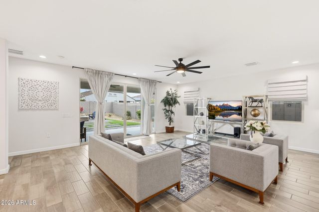 30942 W VERDE Lane, Buckeye, AZ 85396