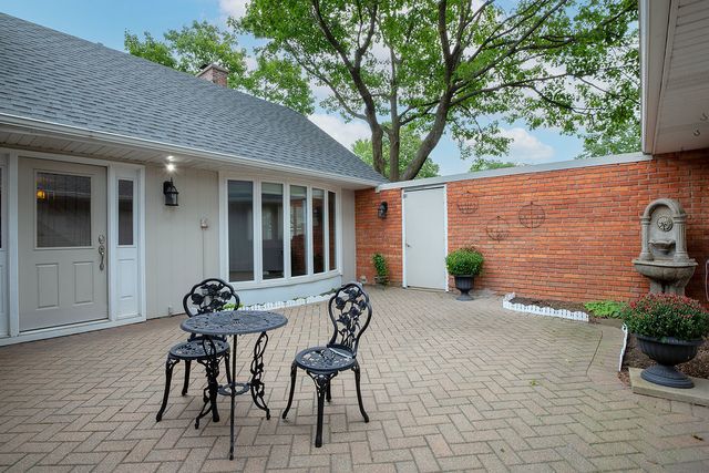 4 Harrogate On Oxford, Rolling Meadows, IL 60008