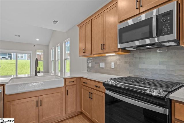 810 Pleasant Falls Drive, Moore, SC 29369