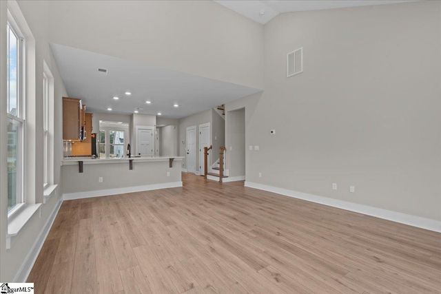 810 Pleasant Falls Drive, Moore, SC 29369