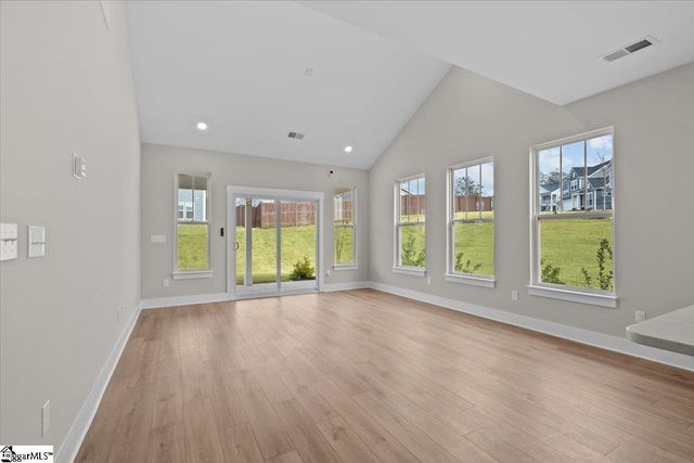 810 Pleasant Falls Drive, Moore, SC 29369