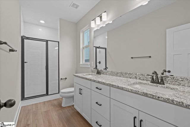 810 Pleasant Falls Drive, Moore, SC 29369