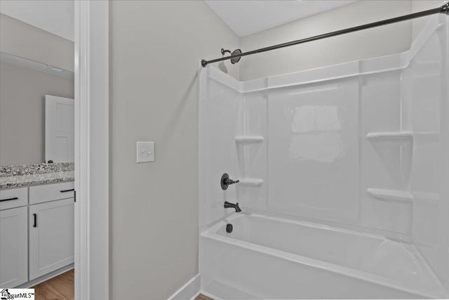 810 Pleasant Falls Drive, Moore, SC 29369