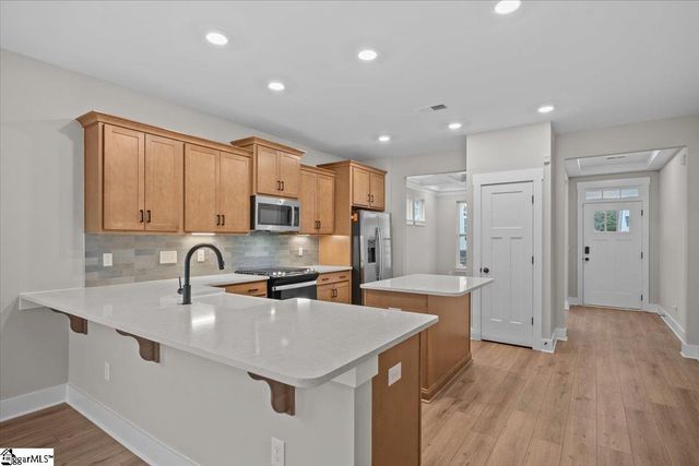 810 Pleasant Falls Drive, Moore, SC 29369