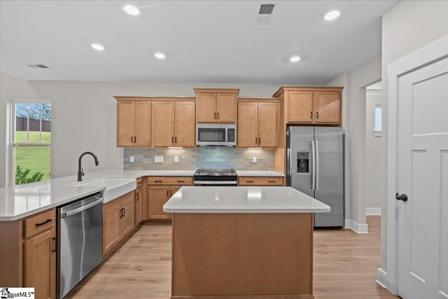 810 Pleasant Falls Drive, Moore, SC 29369