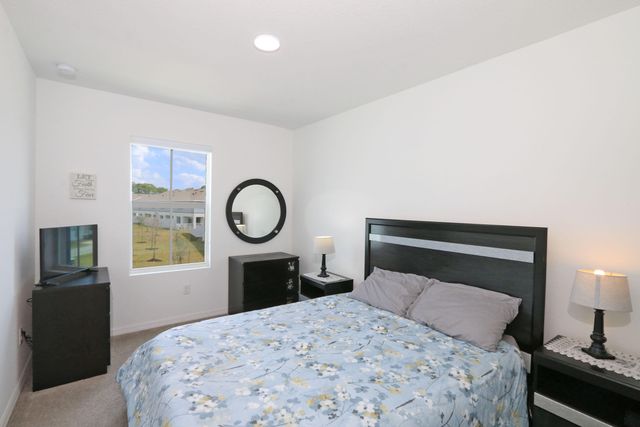 656 NE Waters Edge Lane, Port St. Lucie, Port St Lucie, FL 34983