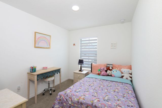 656 NE Waters Edge Lane, Port St. Lucie, Port St Lucie, FL 34983