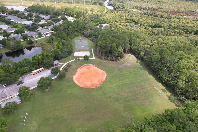 656 NE Waters Edge Lane, Port St. Lucie, Port St Lucie, FL 34983