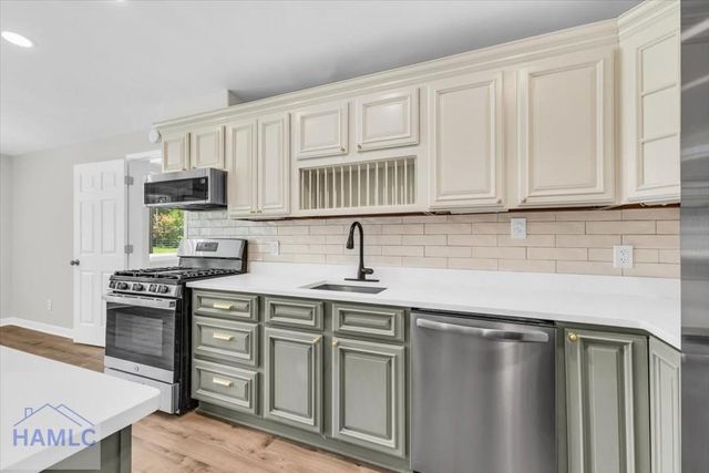 2208 Mason Drive, Savannah, GA 31404