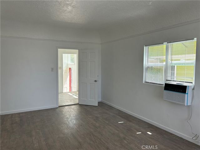 212 South Lake St., Los Angeles, CA 90057