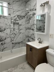 212 South Lake St., Los Angeles, CA 90057
