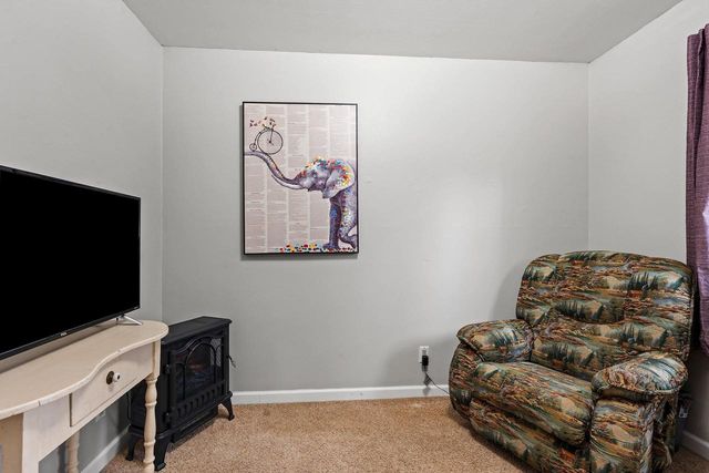 1520 W 9TH AVENUE, Oshkosh, WI 54902