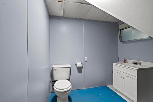 1520 W 9TH AVENUE, Oshkosh, WI 54902