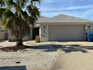 14905 Dasmarinas Dr, Corpus Christi, TX 78418