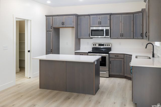 69 N 850 W, Hyrum, UT 84319