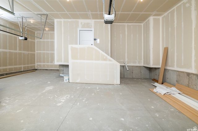 69 N 850 W, Hyrum, UT 84319