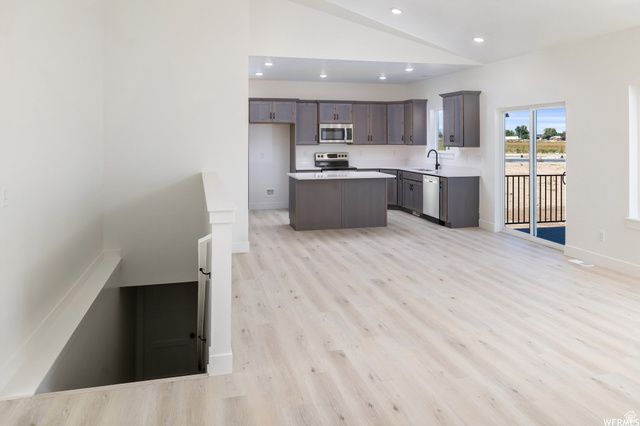 69 N 850 W, Hyrum, UT 84319