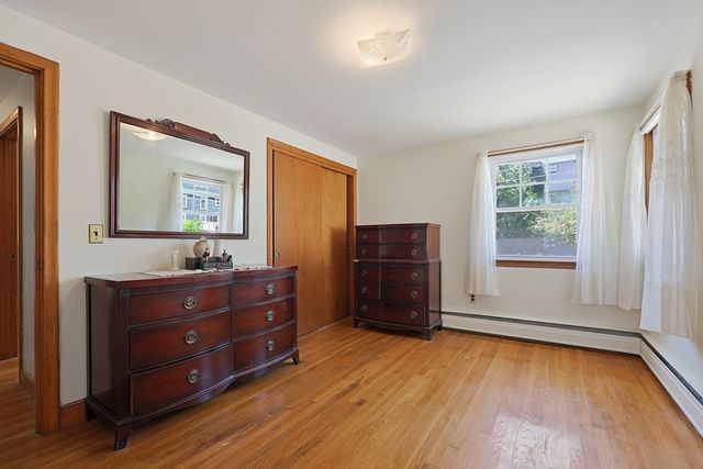 10 Meyer St, Boston, MA 02131