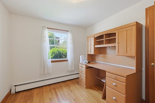 10 Meyer St, Boston, MA 02131