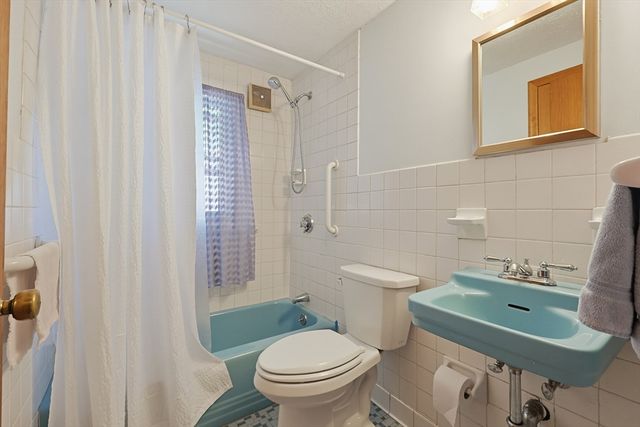 10 Meyer St, Boston, MA 02131