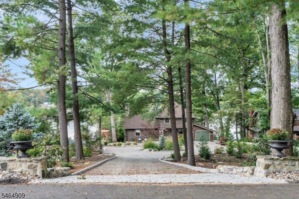 141 New Jersey Ave, Jefferson Twp., NJ 07849 — photo 4