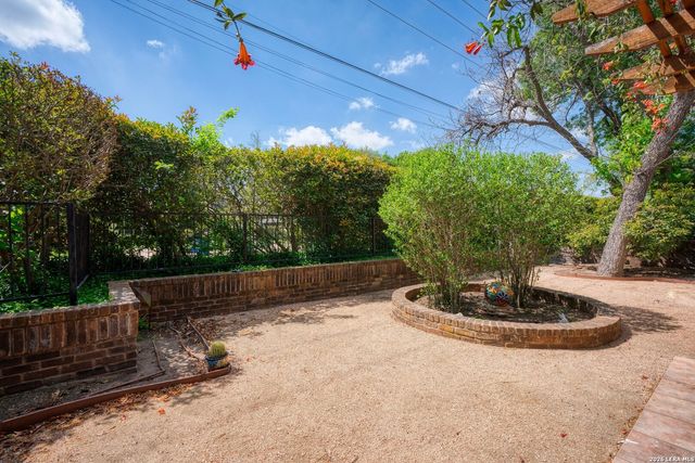 8103 N New Braunfels Ave Apt 12, San Antonio, TX 78209