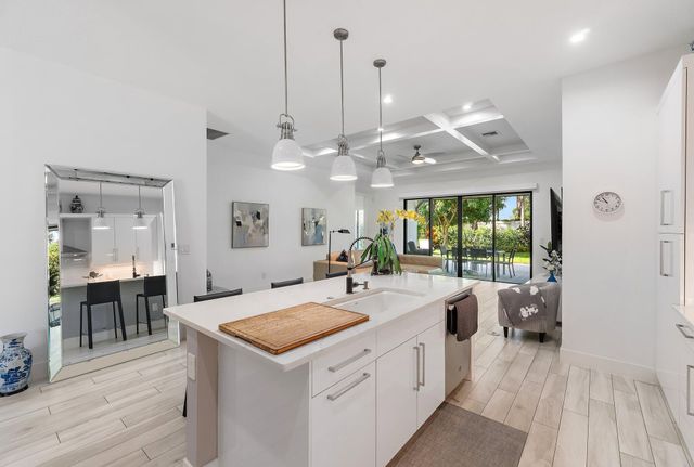 2908 Gin Berry Way, West Palm Beach, FL 33401