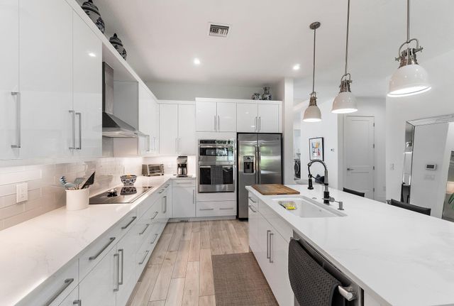 2908 Gin Berry Way, West Palm Beach, FL 33401