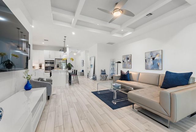 2908 Gin Berry Way, West Palm Beach, FL 33401