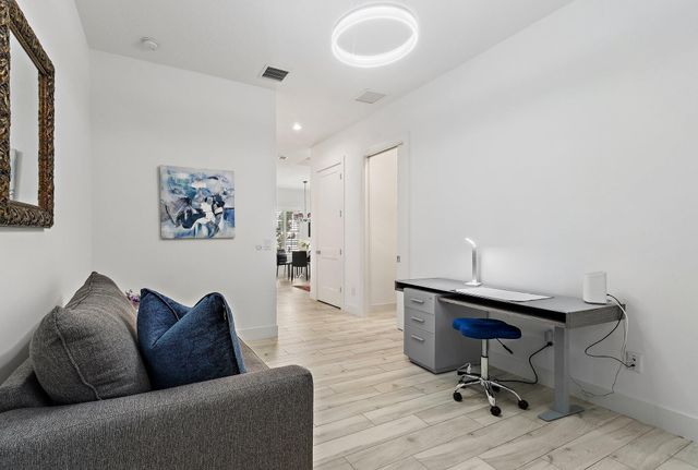 2908 Gin Berry Way, West Palm Beach, FL 33401