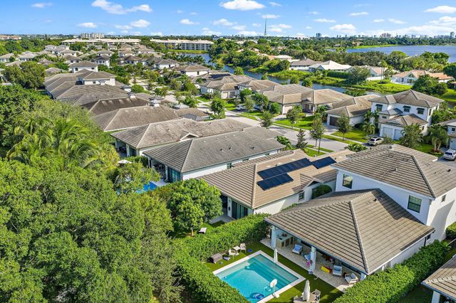 2908 Gin Berry Way, West Palm Beach, FL 33401